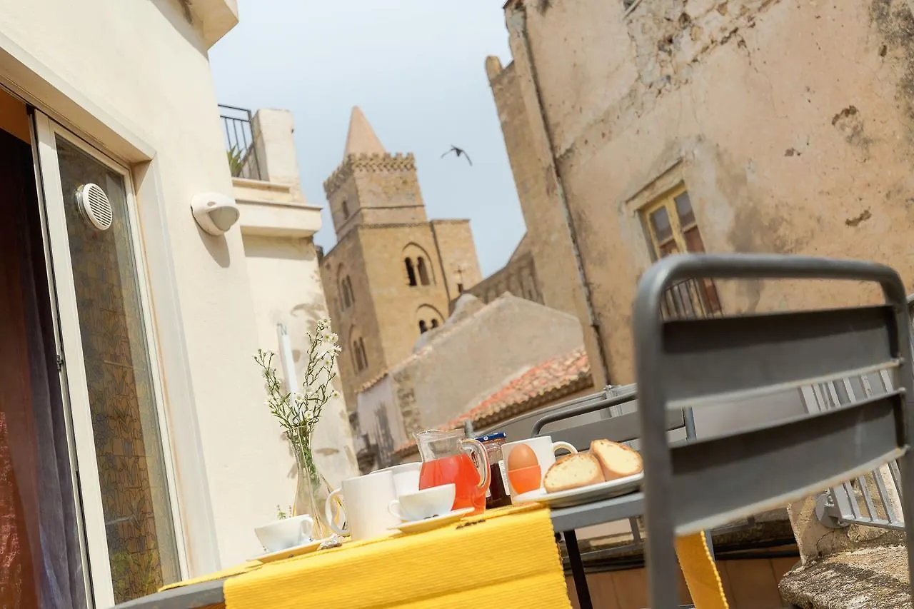Palazzo Maria Daire Cefalù İtalya