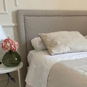 https://barrique-guest-house.palermohotels.org